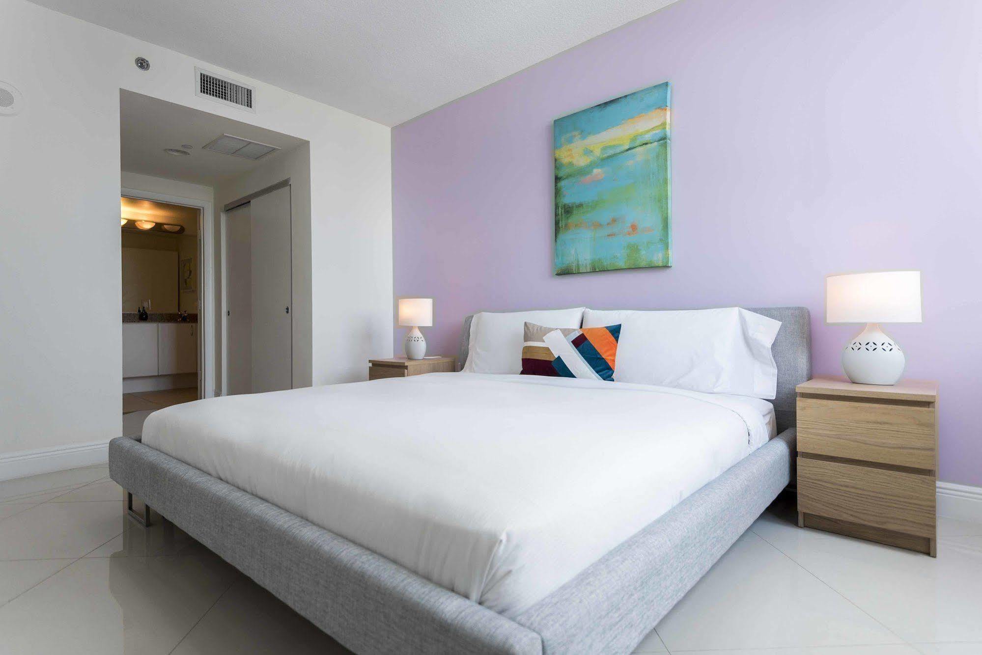 Dharma Home Suites Miami At Brickell Экстерьер фото